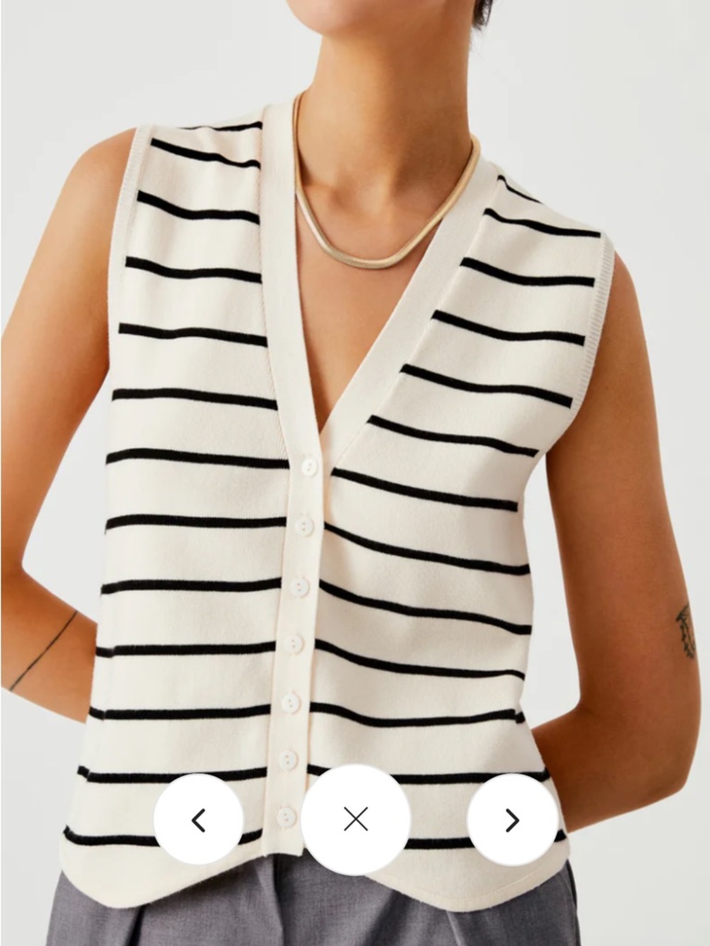 Commense Cream and Black Striped V-Neck Sleeveless Knit Tank Vest